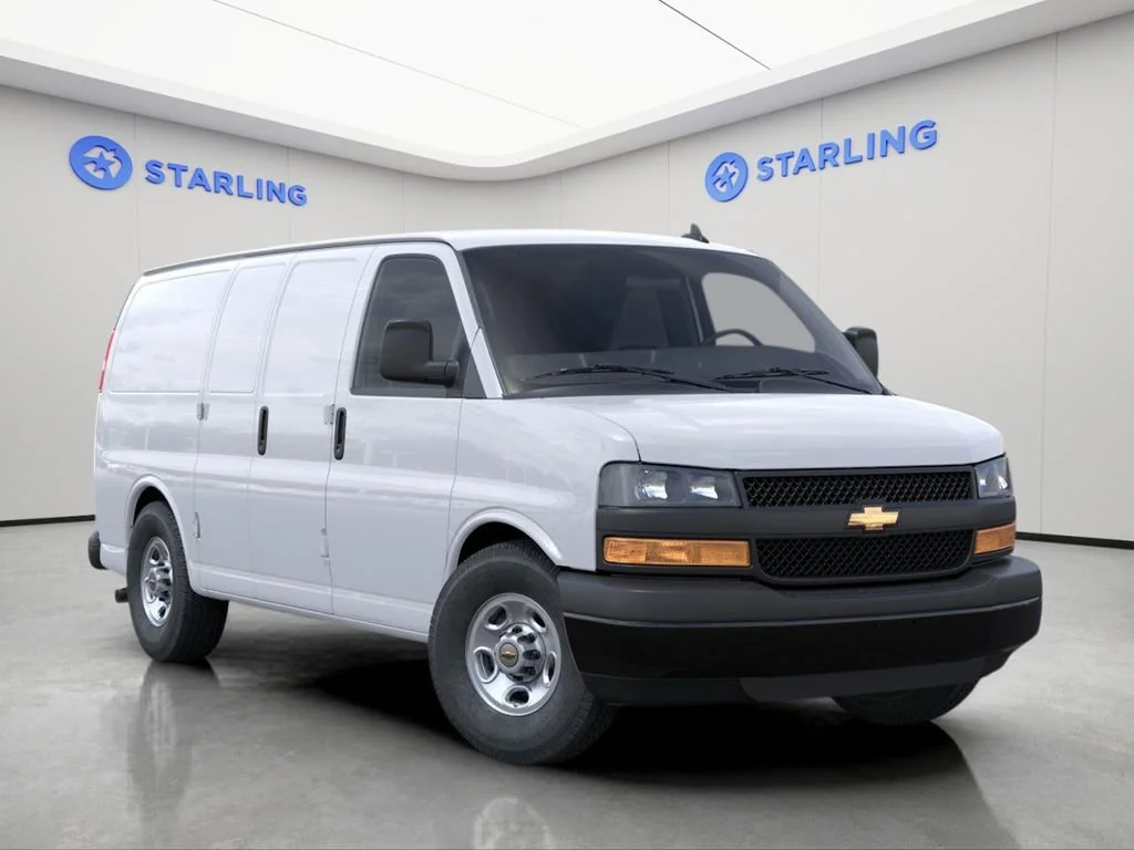 New 2025 Summit White Chevrolet 1WT image 7