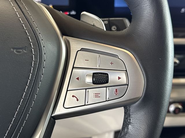 Used 2025 Blue BMW xDrive40i image 29