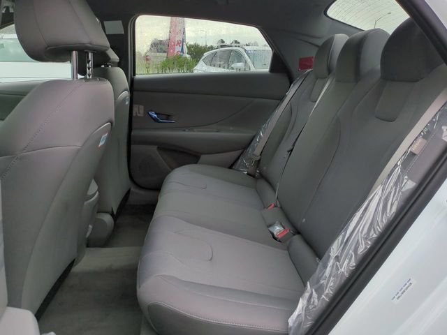 New 2026 White Hyundai SE image 36