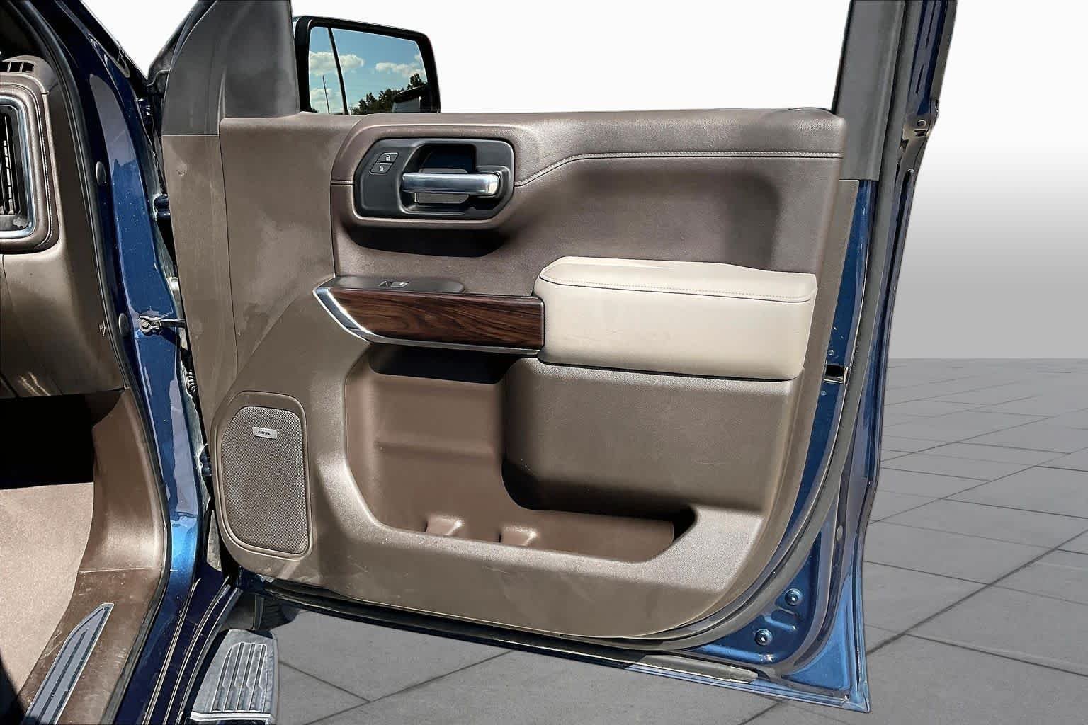 Used 2019 Pacific Blue Metallic GMC SLT image 21