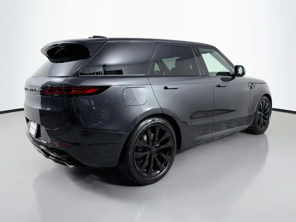 New 2027 Carpathian Grey Land Rover Dynamic SE image 5