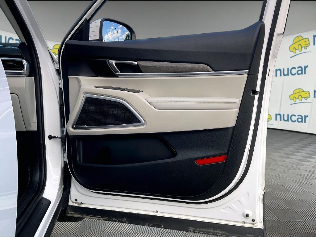 Used 2022 Glacial White Pearl Kia EX image 11