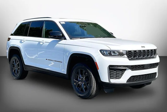 2027 Jeep Grand Cherokee Laredo Altitude