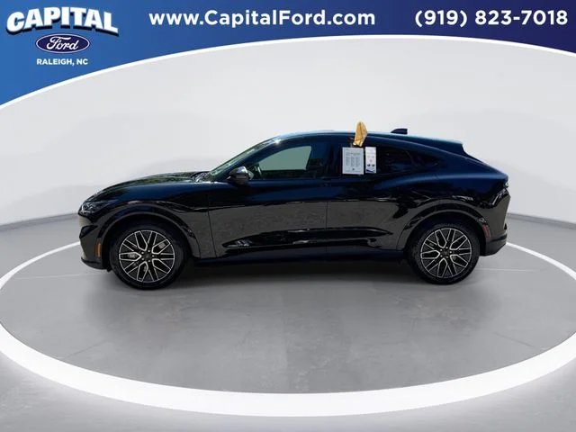Used 2025 Black Ford Premium image 5