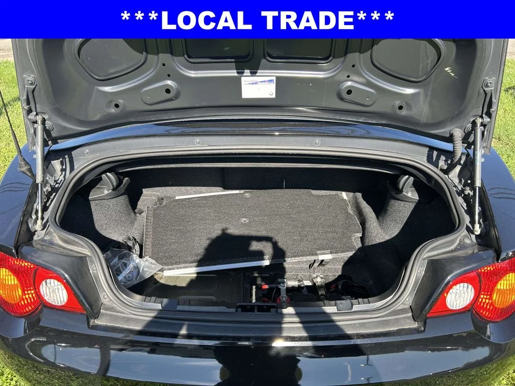 Used 2004 Black BMW 2.5i image 11