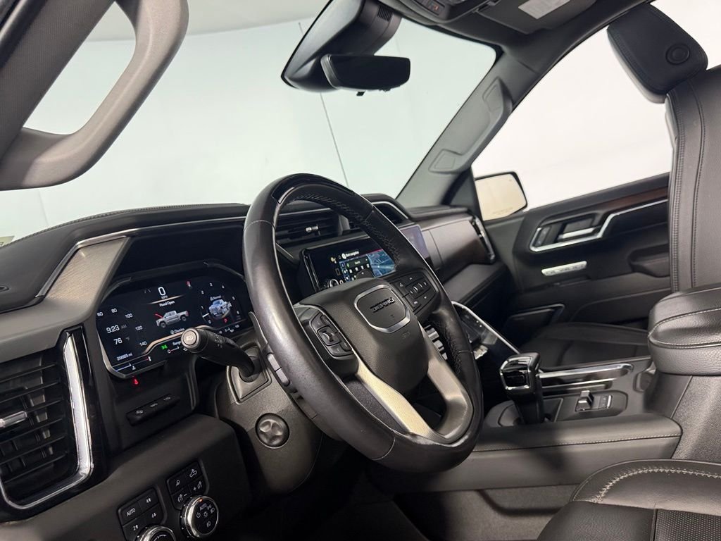 Used 2024 Onyx Black GMC Denali image 23