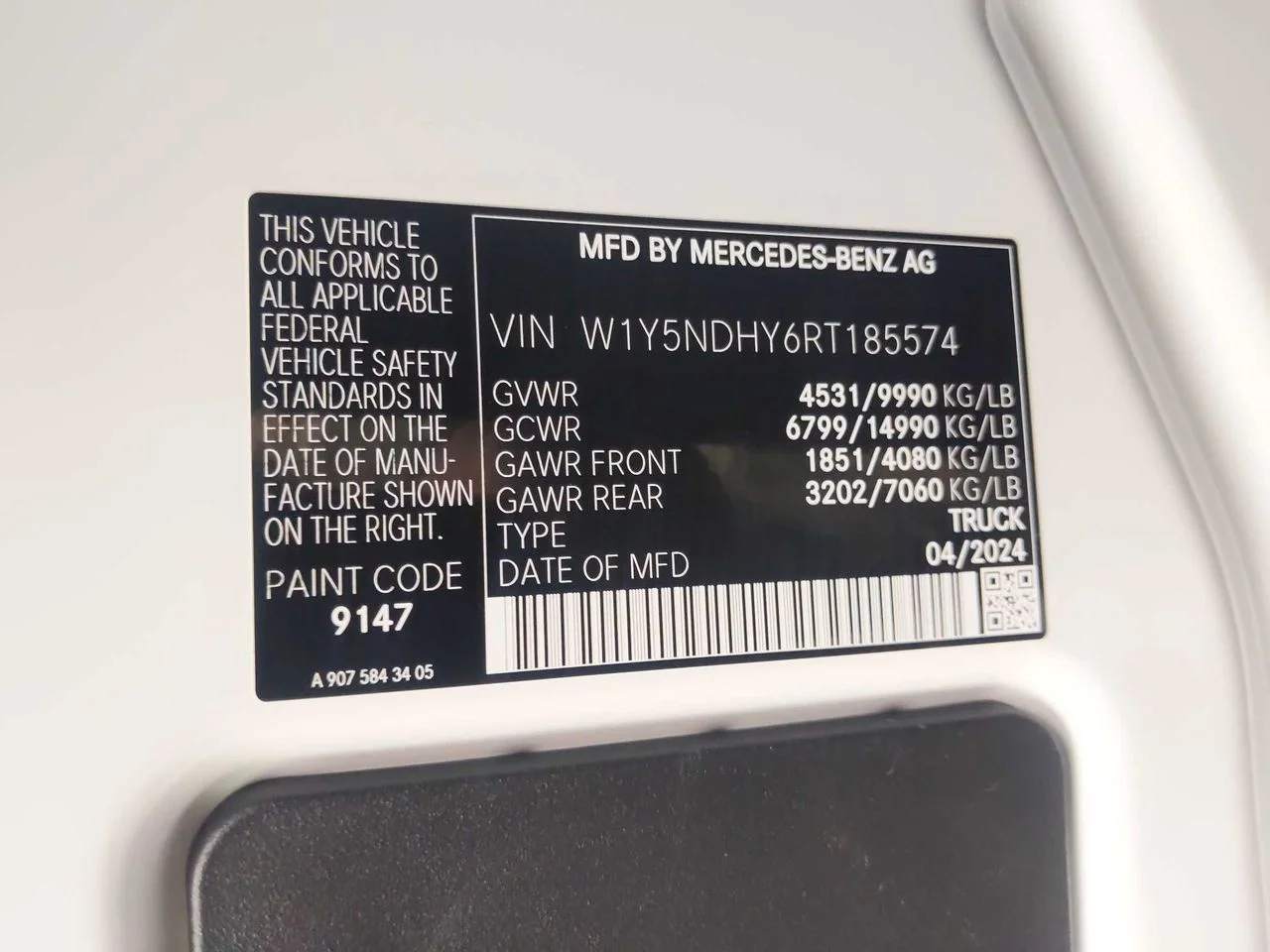 New 2024 Arctic White Mercedes-Benz Cargo 170 WB Extended image 11