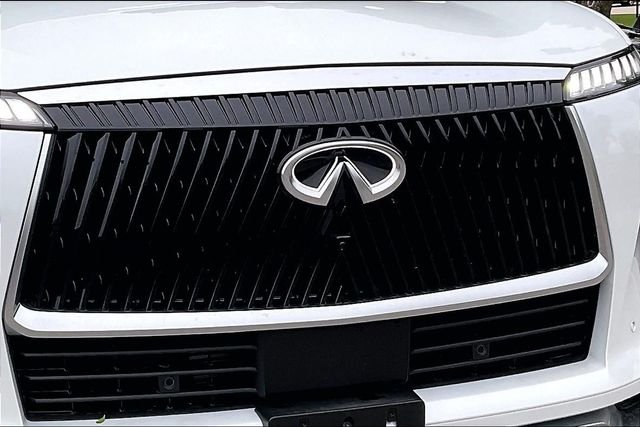 Used 2025 White INFINITI SENSORY image 27