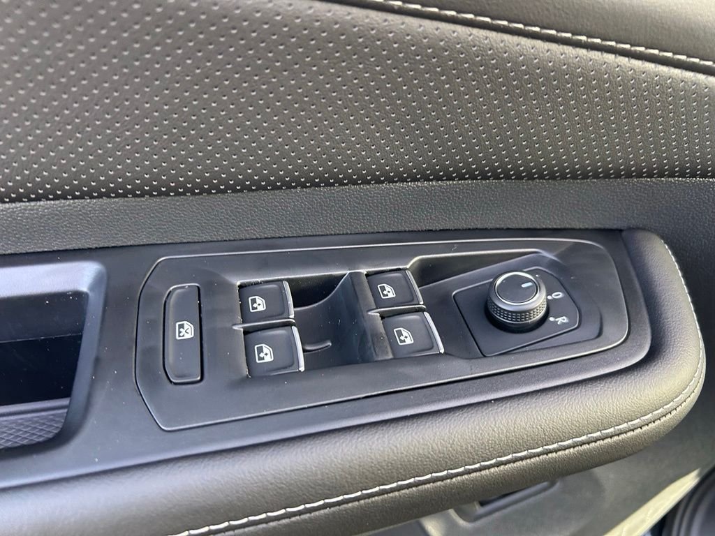 New 2026 Black Volkswagen SE w/Technology image 44