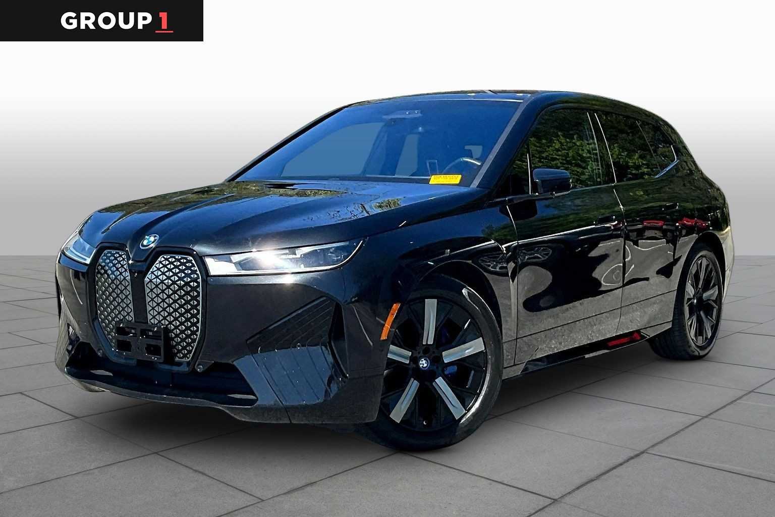 2023 BMW iX xDrive50's photo