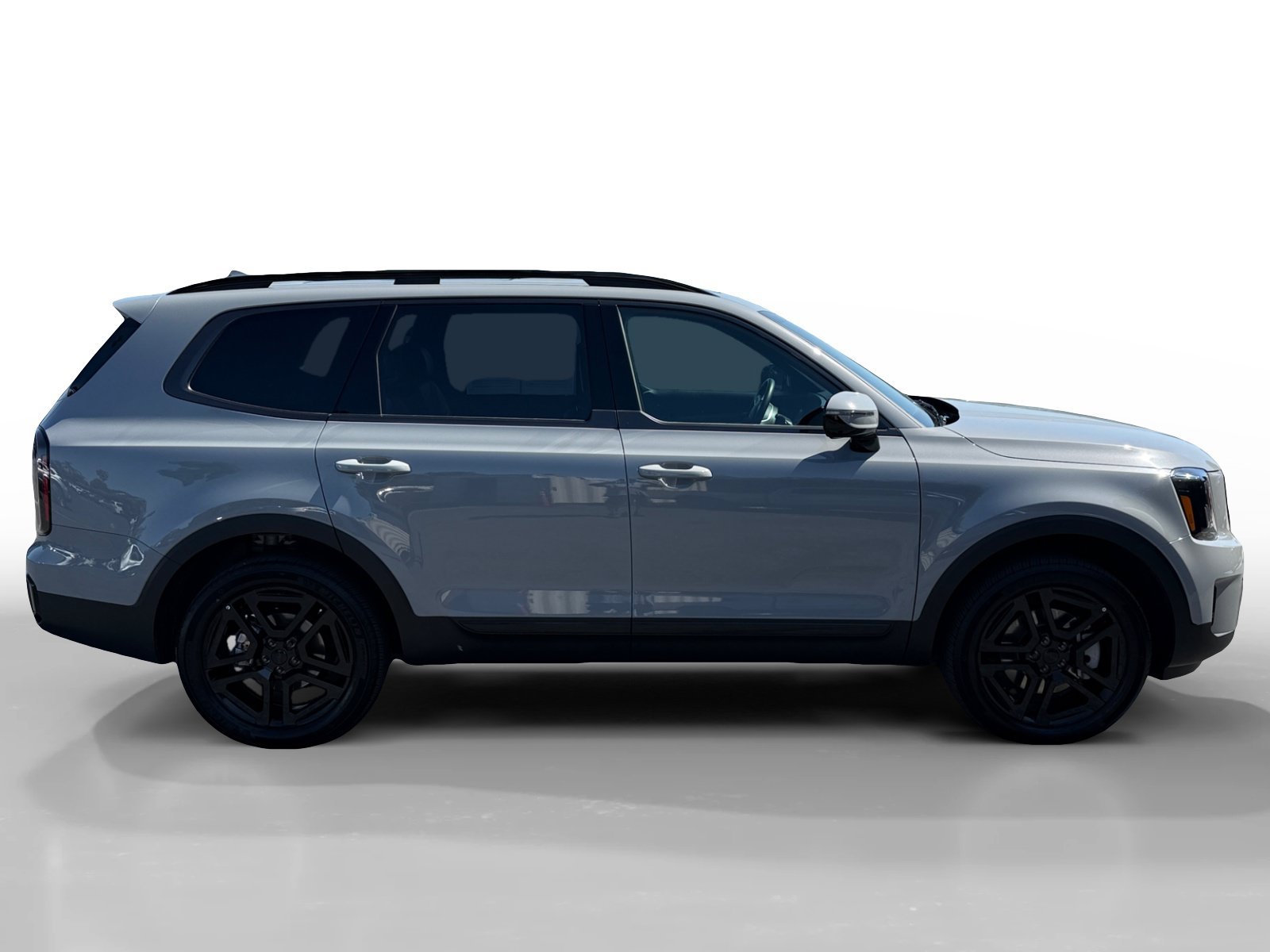Used 2025 Gray Kia SX X-Line image 6