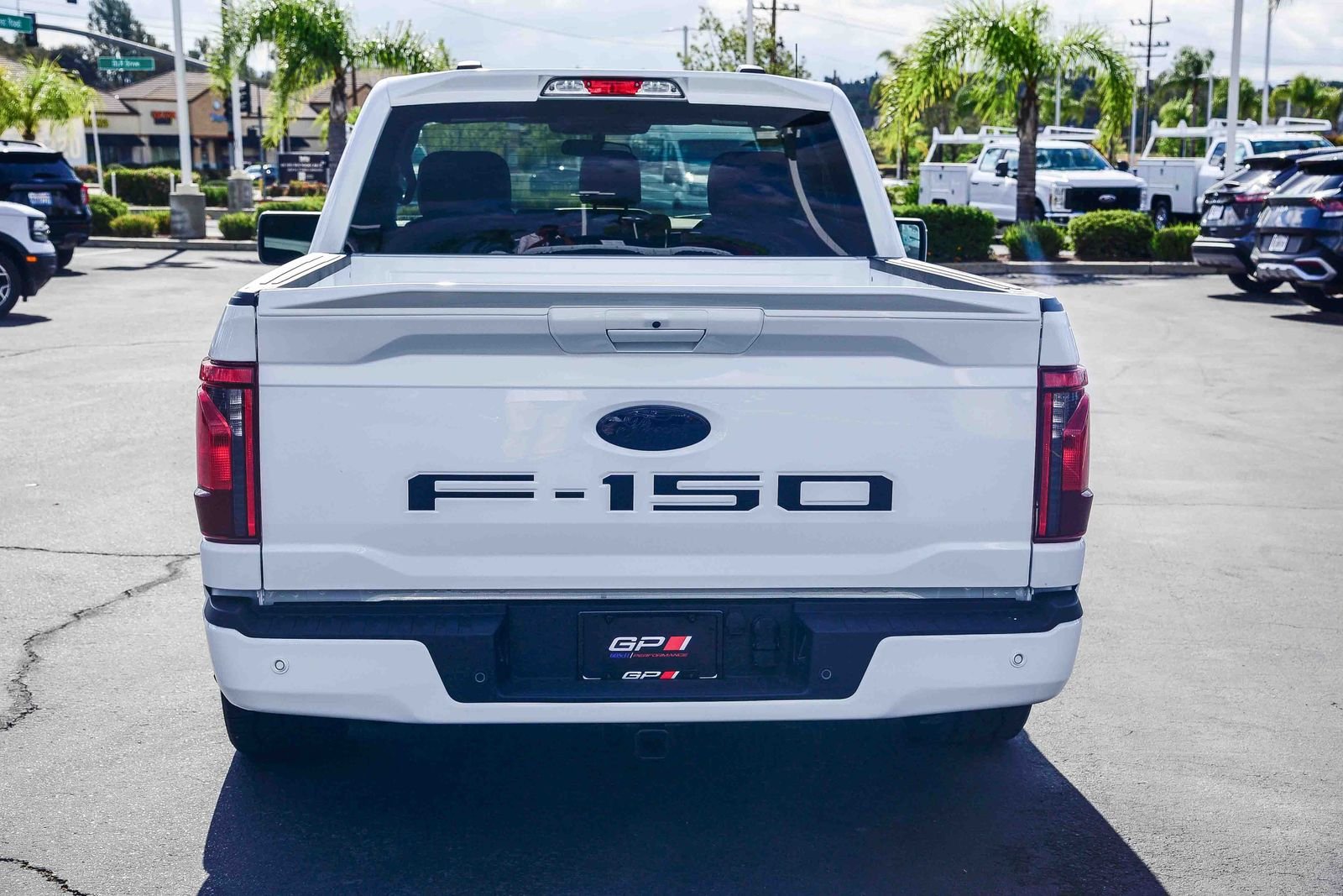 New 2026 Oxford White Ford XL image 5