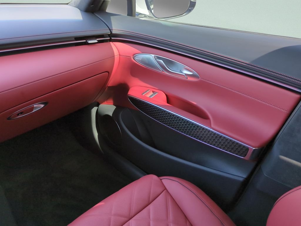 New 2026 White Genesis 3.5T SPORT PRESTIGE image 13