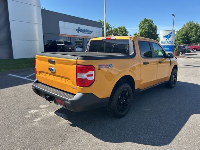 Used 2022 Orange Ford XLT image 9