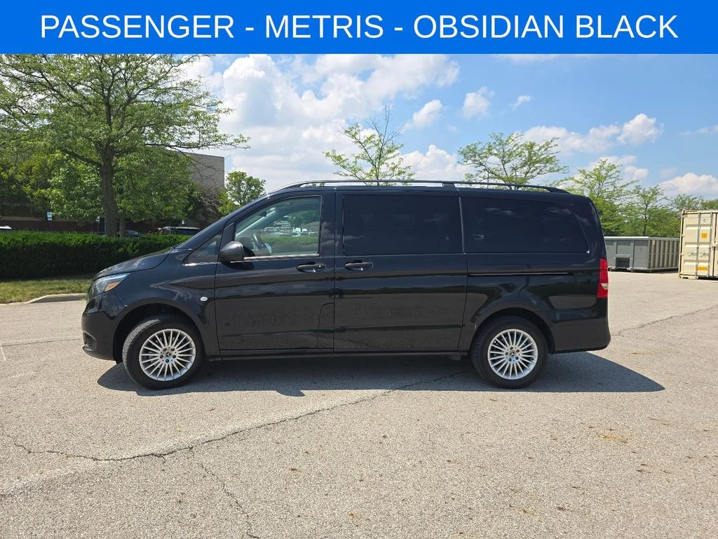 Used 2023  Mercedes-Benz Passenger image 8
