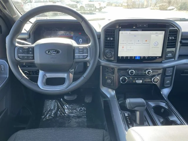 New 2026 Avalanche Ford XLT image 10