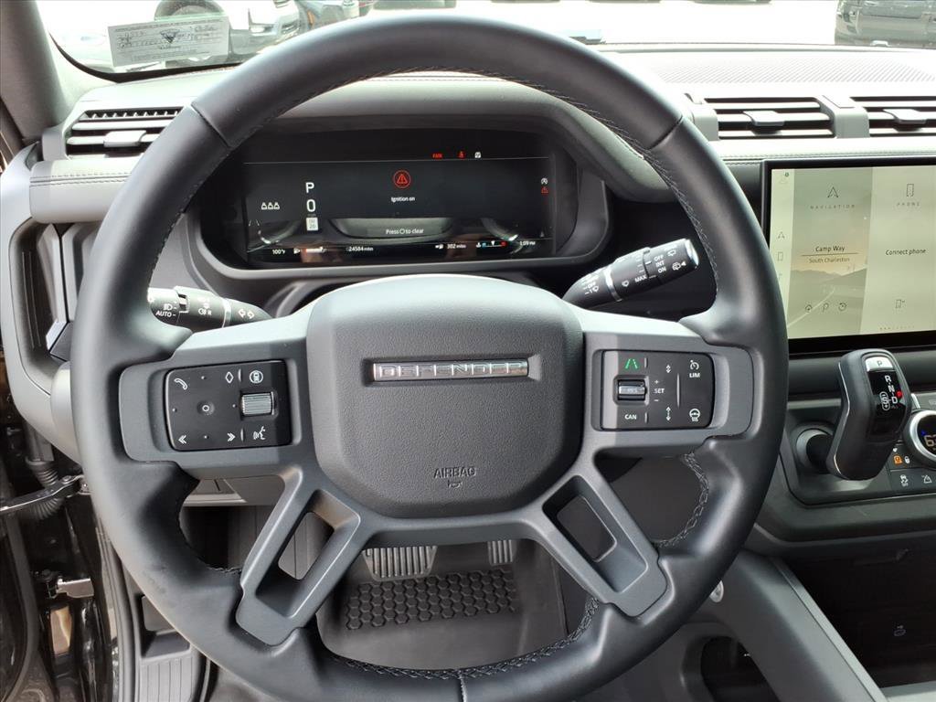 Certified Used 2025 Santorini Black Metallic Land Rover X-Dynamic SE image 15