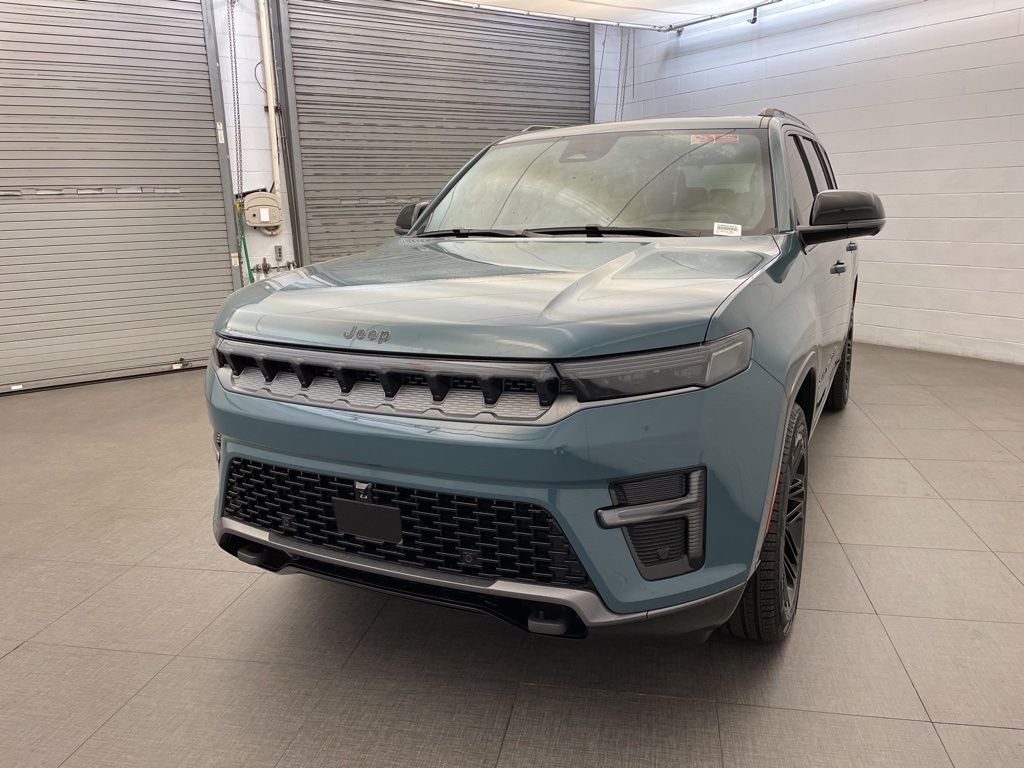New 2026 Steel Blue Exterior Paint Jeep Limited Reserve image 8