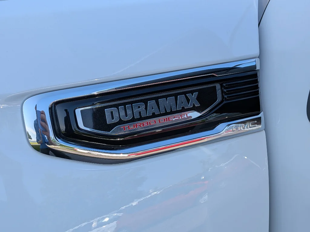 New 2026 Summit White GMC SLE image 22