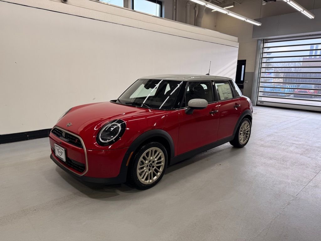 2026 MINI Hardtop Cooper S's photo