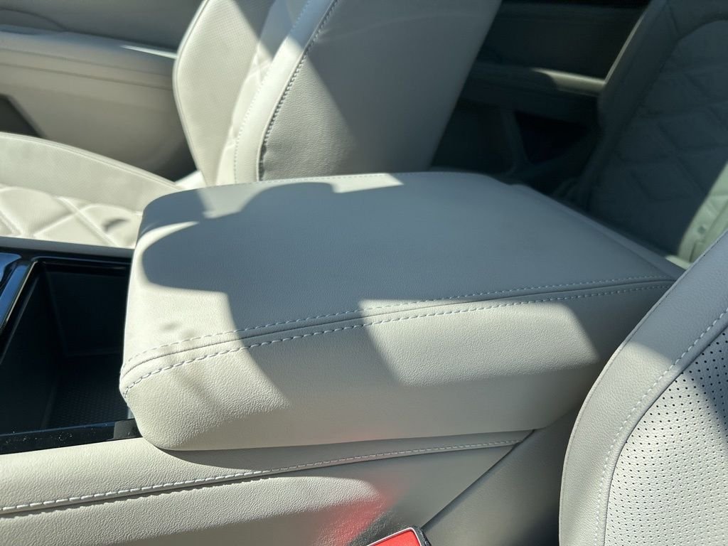 2026 Volkswagen Atlas SE w/Tech - Photo 34