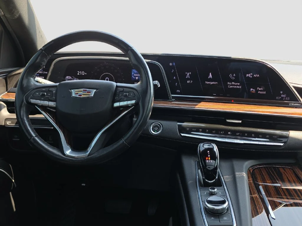 Used 2022 CRYSTAL WHITE TRICOAT Cadillac Premium Luxury image 13