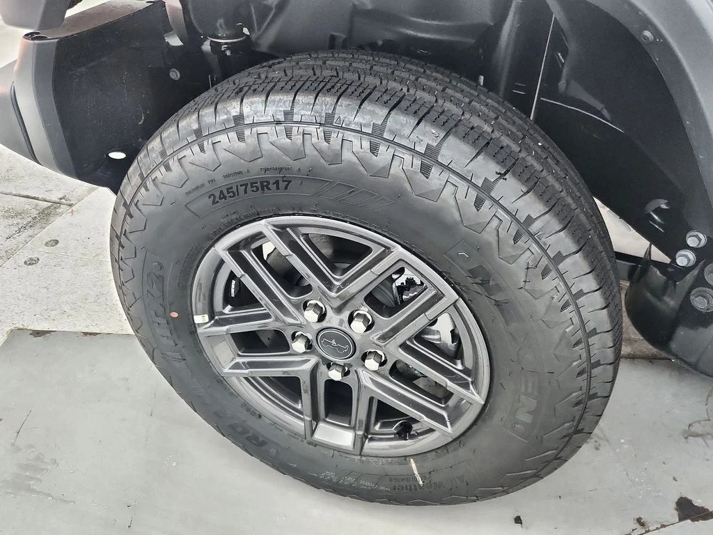 New 2026 Bright White Clearcoat Jeep Sport RHD image 31