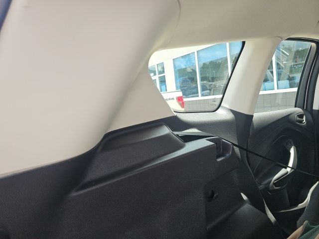 Used 2019 White Ford S image 11