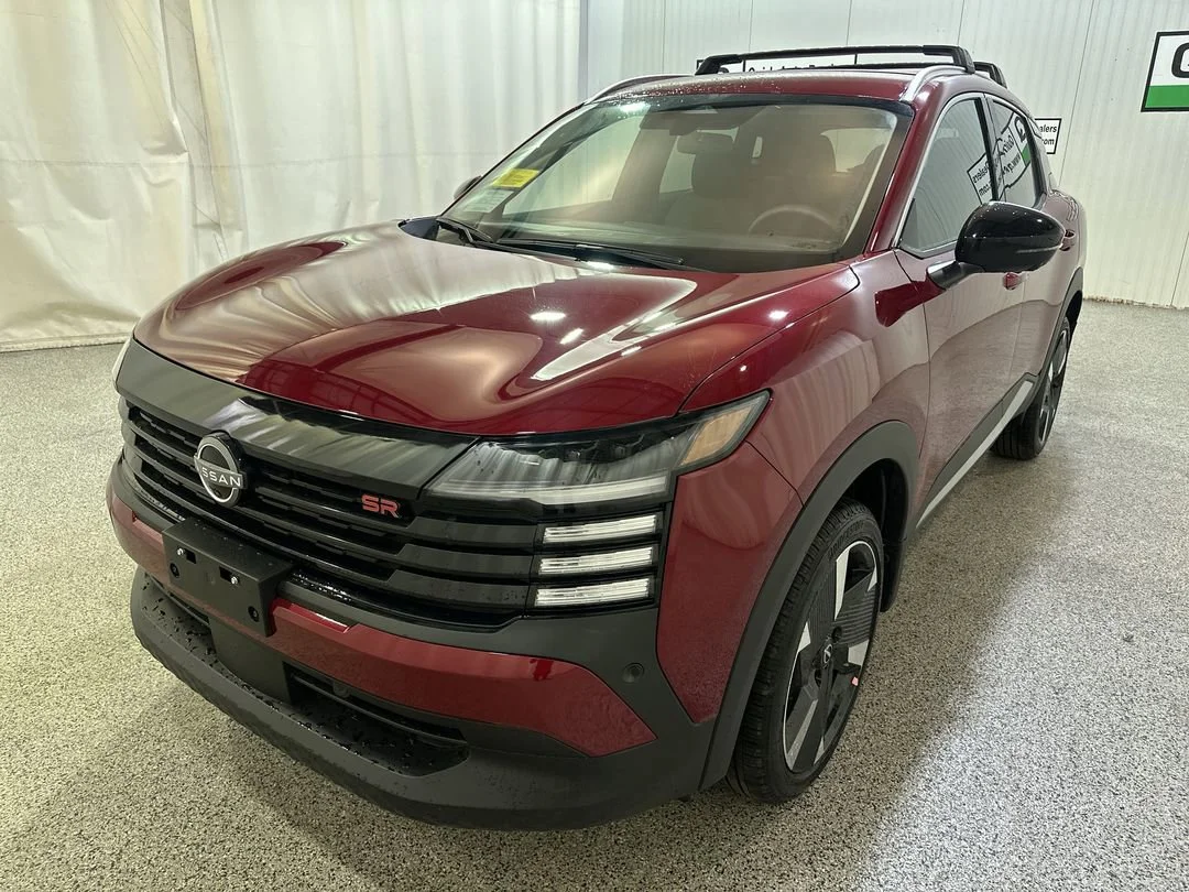 New 2026 Scarlet Ember Tintcoat Nissan SR image 4