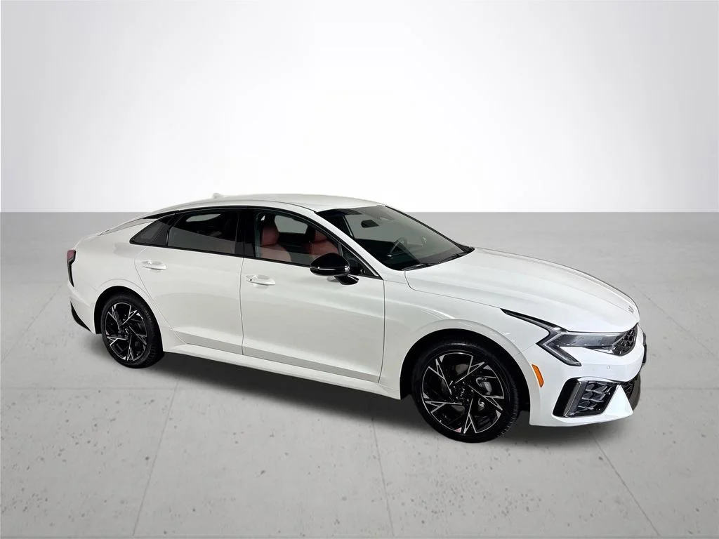 New 2026 Snow White Pearl Kia GT-Line AWD image 4