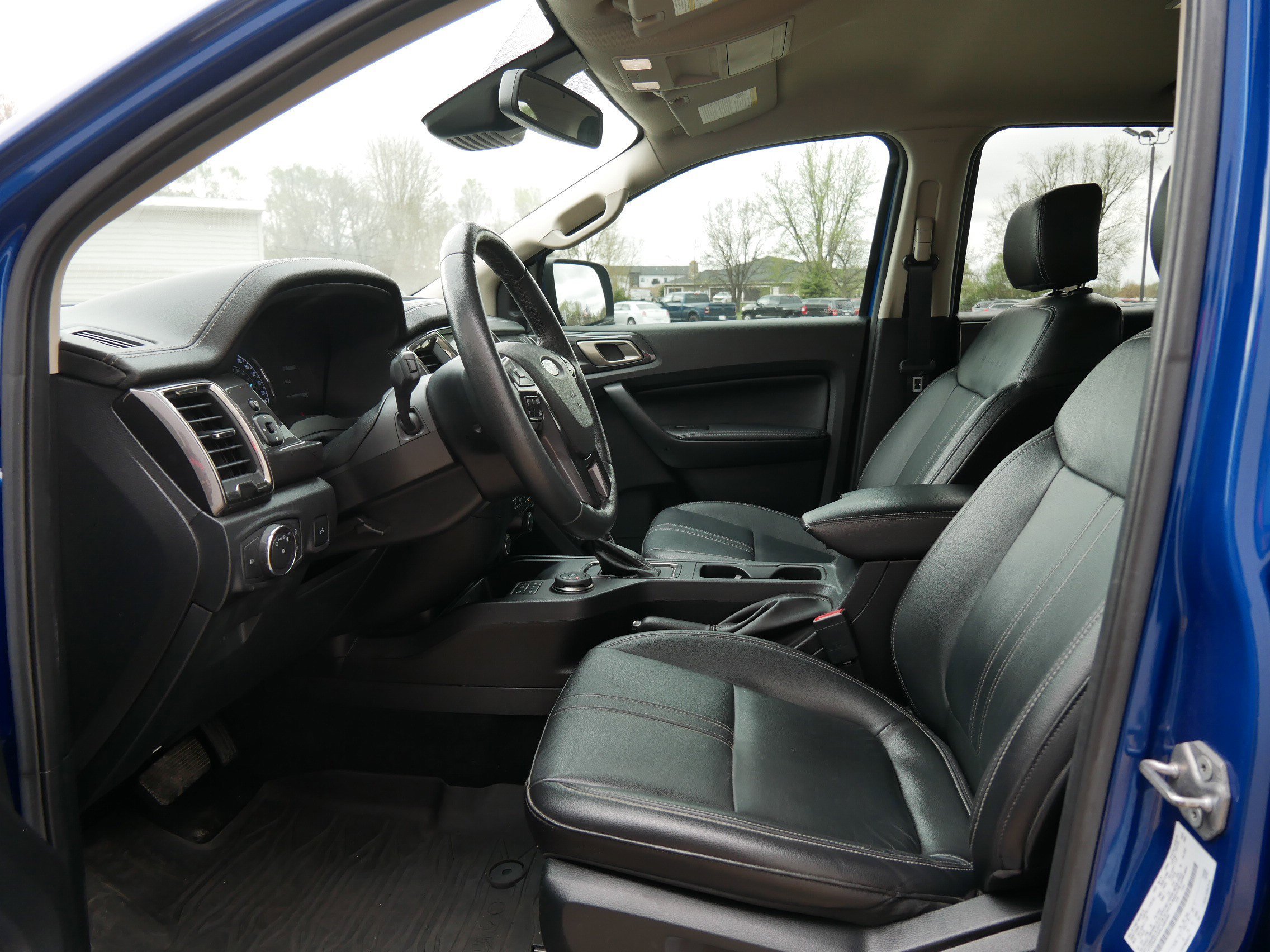 Used 2019 Blue Ford LARIAT image 10