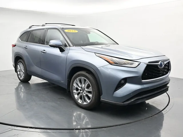 Used 2023 Toyota Highlander Hybrid Limited