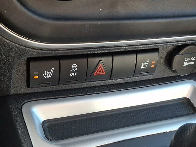 Used 2016 Red Jeep High Altitude image 21