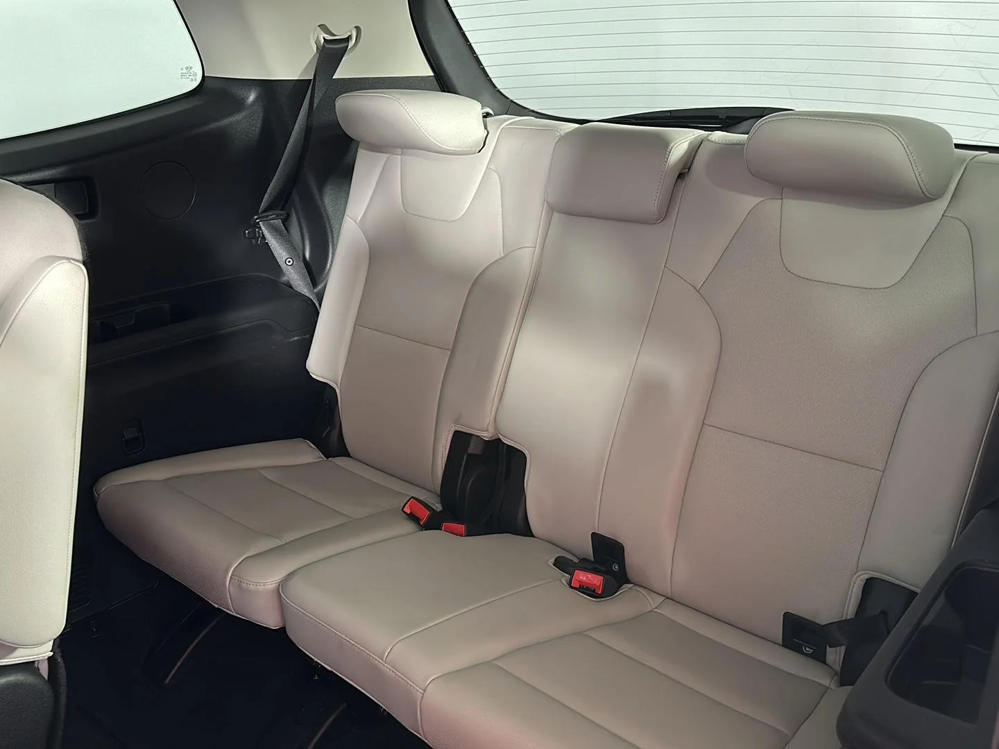 Used 2021 Ebony Black Kia EX image 28
