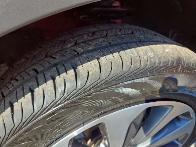 Used 2022 Includes (MDP) Anthracite lower exterior accent color, Paint code W598F.) Buick Preferred image 28