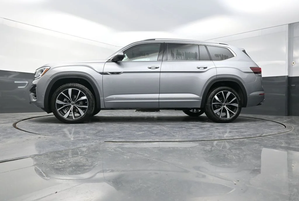 New 2026  Volkswagen 2.0T SEL Premium R-Line image 25