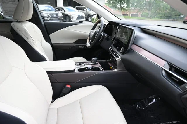 Certified Used 2025 EMINENT WHITE PEARL Lexus 350 Premium Plus image 23