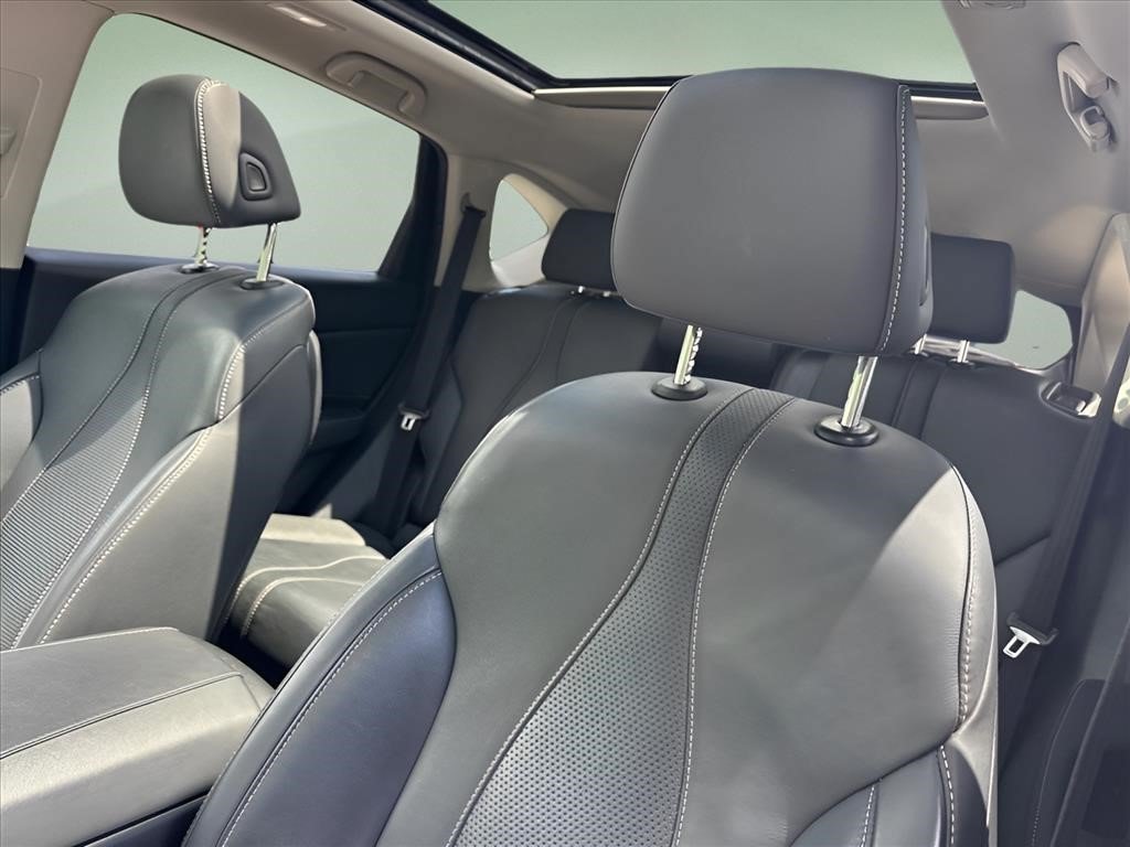 Used 2021  Acura w/Technology Package image 20