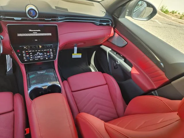 2026 Maserati Grecale Modena V6 - Photo 12