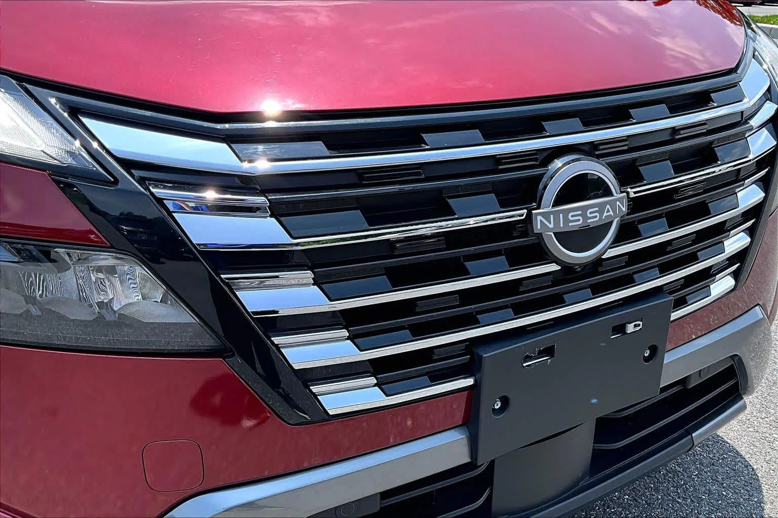 Used 2024 Scarlet Ember Tintcoat Nissan SL image 29