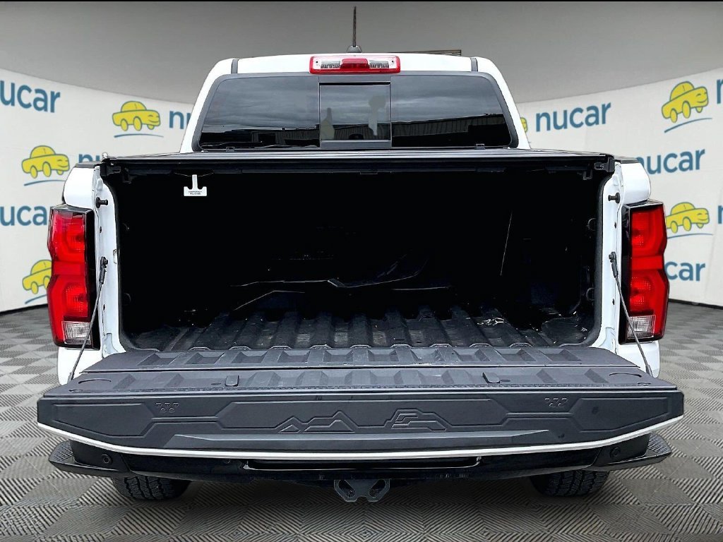 Used 2023 White Chevrolet Z71 image 31