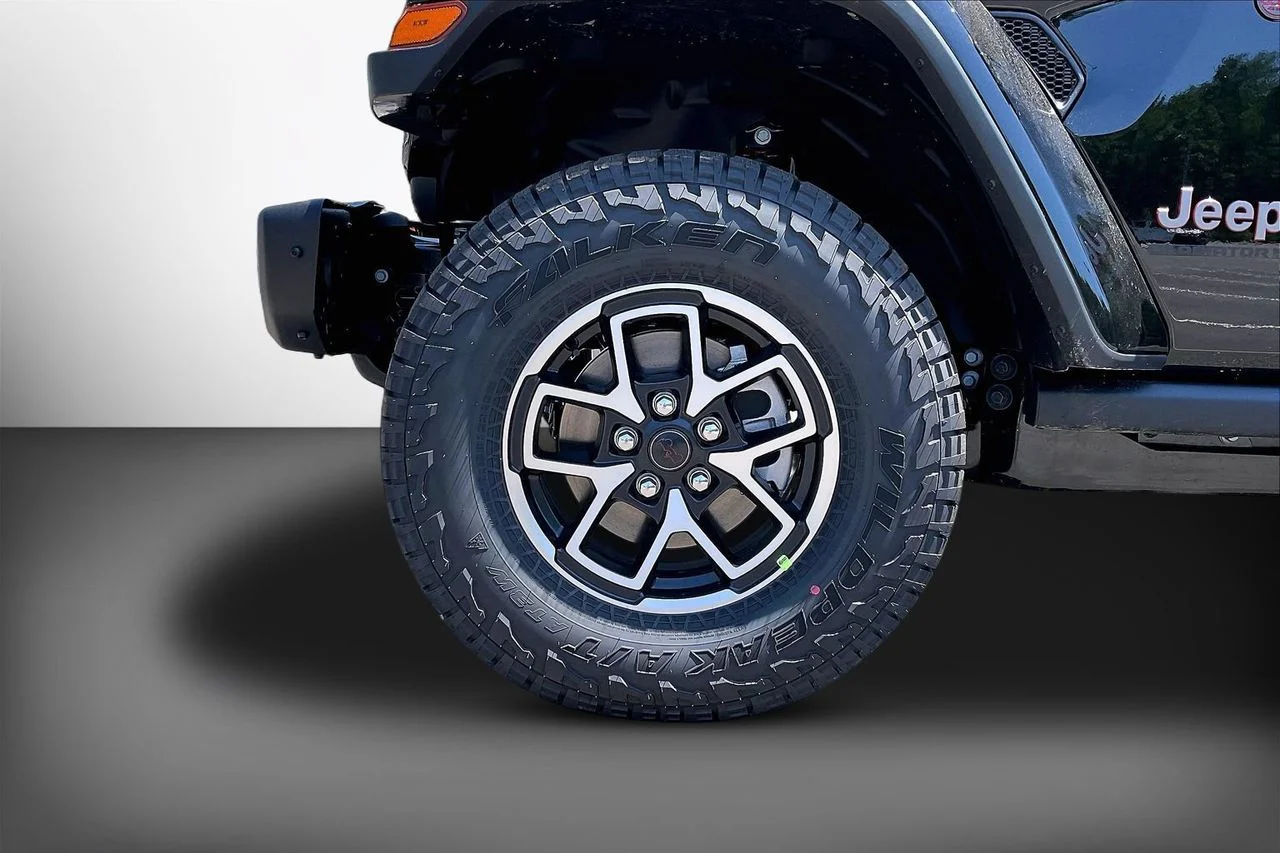 New 2026 Black Clear-Coat Exterior Paint Jeep Rubicon X image 31