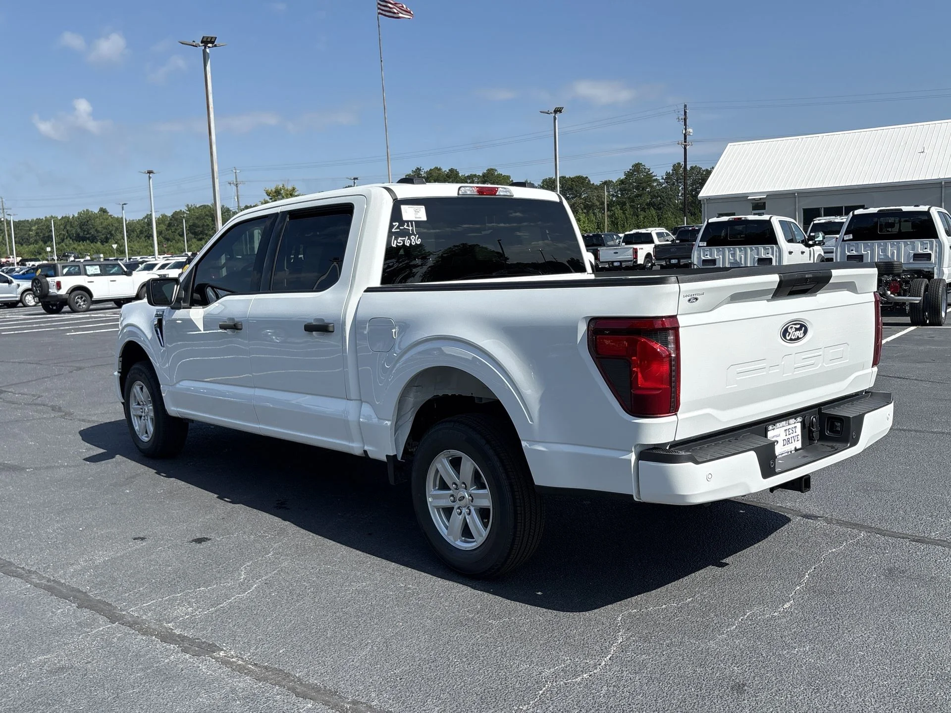 New 2026 Oxford White Ford XLT image 18