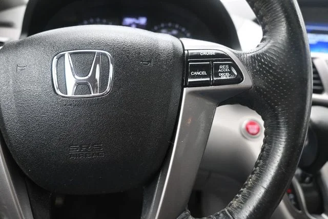 Used 2017  Honda EX-L image 30