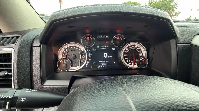 2017 RAM Ram 1500 Pickup Laramie - Photo 31