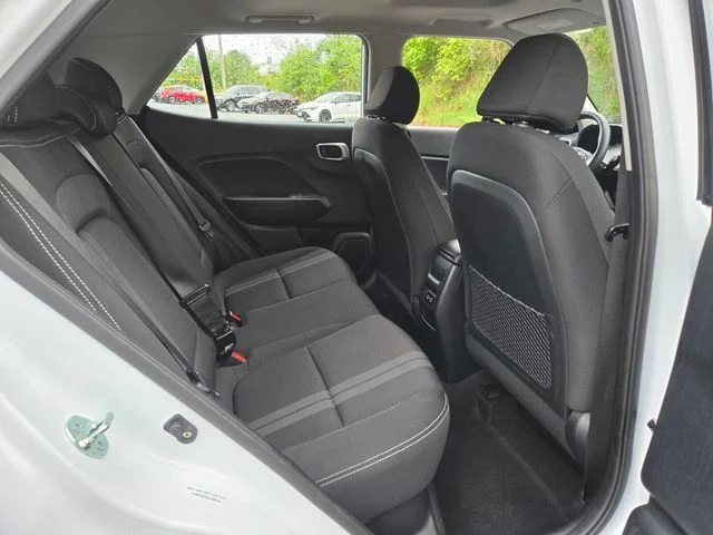 Used 2025 White Hyundai SEL image 20