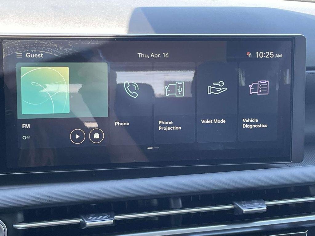 New 2026 White Hyundai SEL AWD image 25