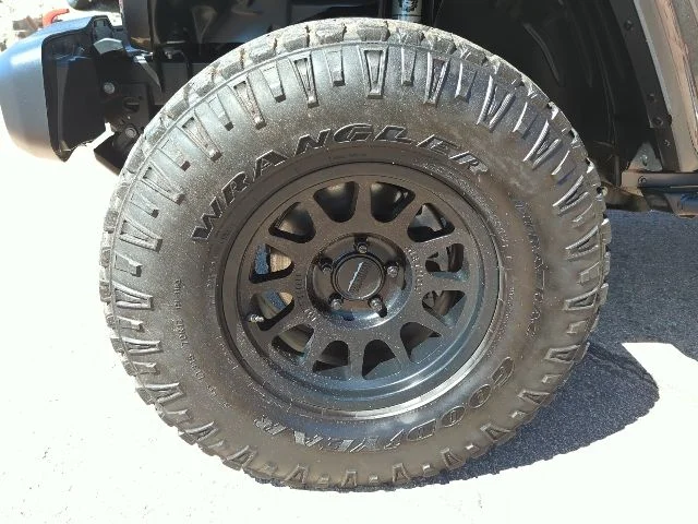 Used 2021 Gray Jeep Rubicon image 24