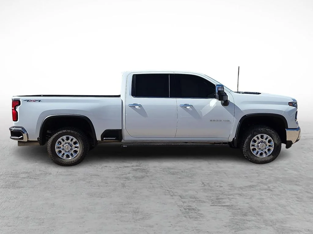Used 2025 White Chevrolet LTZ image 12