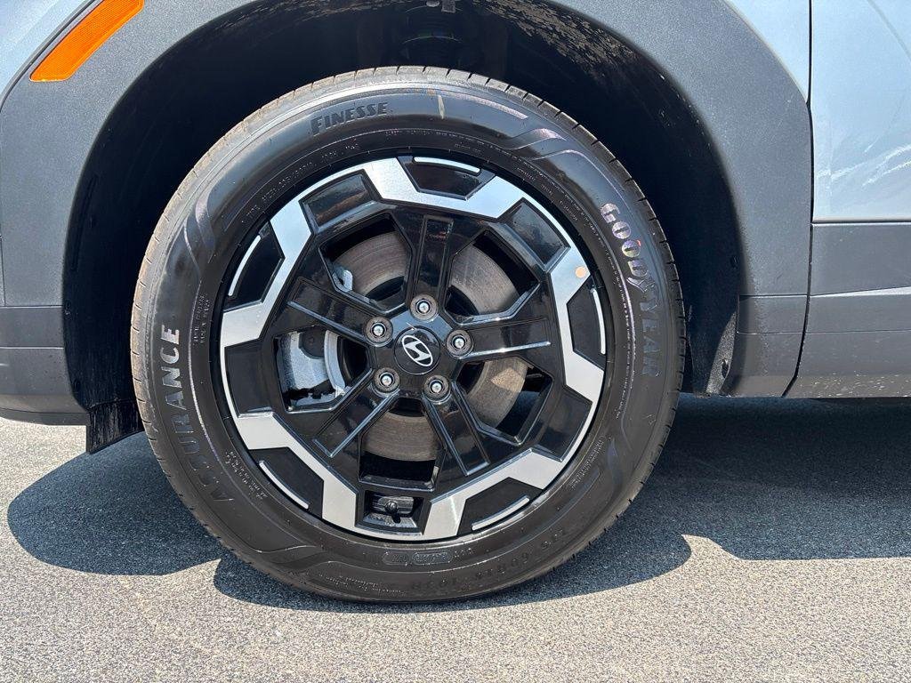 New 2026 Silver Hyundai SE AWD image 9
